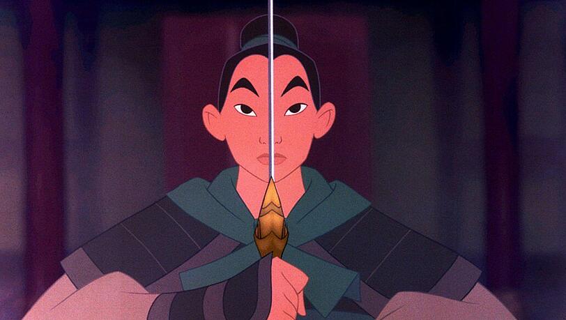 1998 gab es bereits einen Disney-Zeichentrickfilm unter dem Titel "Mulan". Die Geschichte basiert auf einem alten chinesischen Märchen über Hua Mulan.