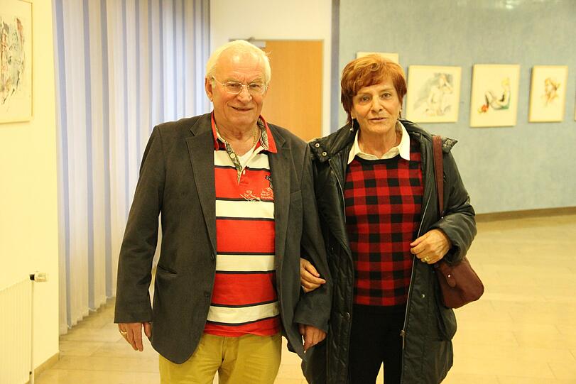 Die Klägerin: Rockys Frauchen Käthe L. mit ihrem Partner Jozef A..