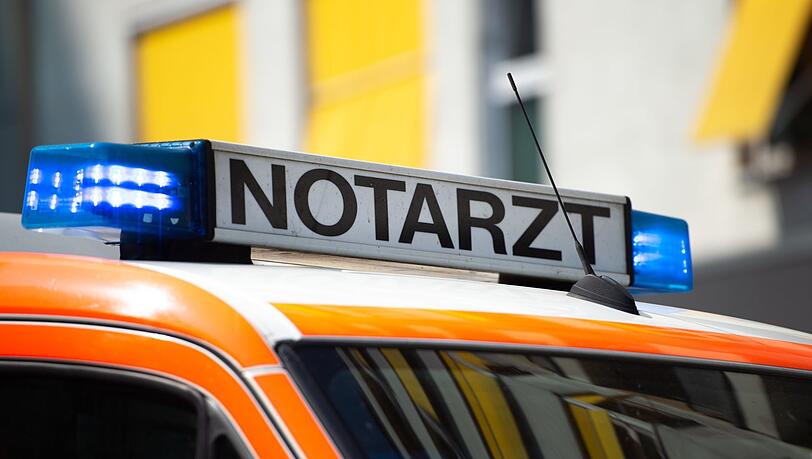 Auf einer Baustelle im Landkreis Erding kommt ein Bauarbeiter bei einem Unfall mit einem ums Leben. (Symbolbild) Auf einer Baustelle im Landkreis Erding kommt ein Bauarbeiter bei einem Unfall mit einem ums Leben. (Symbolbild)