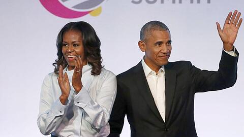Auch Barack Obama und seine Frau Michelle gratulierten den Absolventen online.