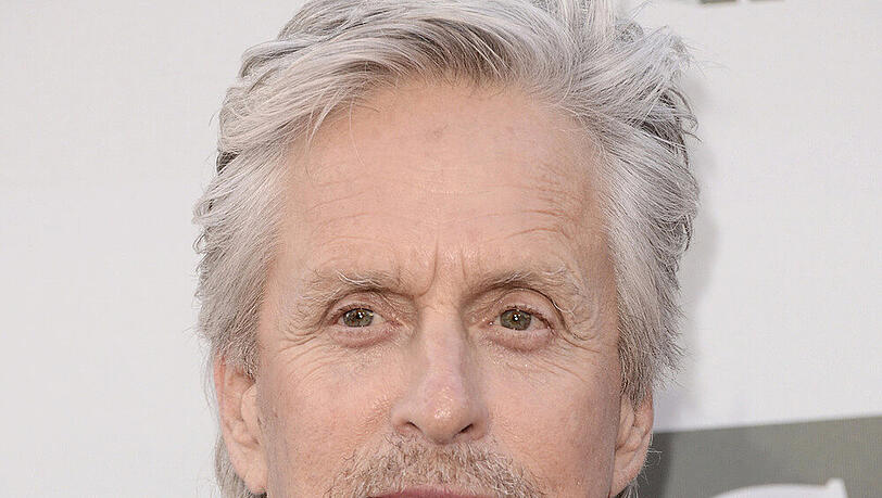 Michael Douglas engagierte sich bis Mitte 2014 als UN-Friedensbotschafter Michael Douglas engagierte sich bis Mitte 2014 als UN-Friedensbotschafter