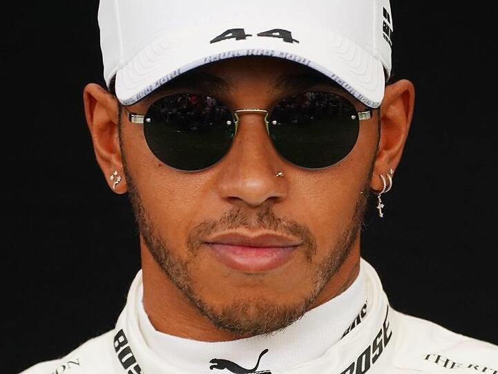 Weltmeister Lewis Hamilton kritisiert angesichts der Coronavirus-Krise den geplanten Start der Formel 1 in Australien.
