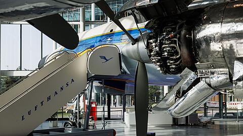 Lufthansa er&ouml;ffnet ein neues Besucher- und Kongress-Zentrum in Frankfurt.