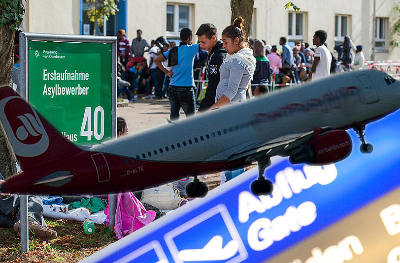 So plötzlich er kam, so schnell war er wieder weg: Nach nur ein paar Stunden in München wollte ein asylsuchender Russe wieder zurück in die Heimat fliegen.