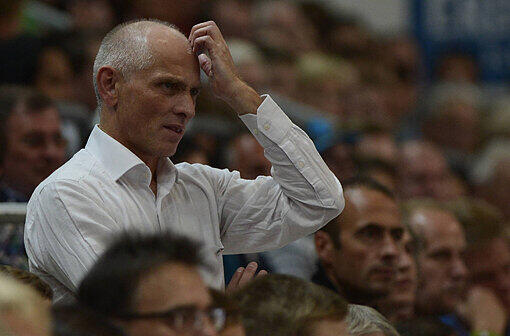 "Das tut dem Basketball überhaupt nicht gut&ldquo;. Manager Heyder empört sich über den Umgang der Bayern mit Ex-Trainer Bauermann.