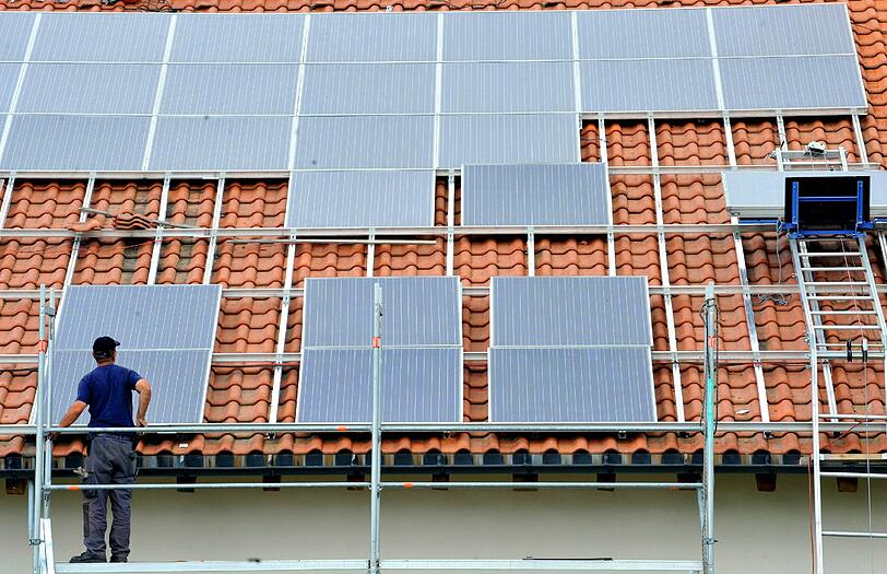 Lohnt es sich noch oder sind die Zuschüsse vom Staat inzwischen zu schlecht? Wer eine Solaranlage will, sollte gut rechnen.
