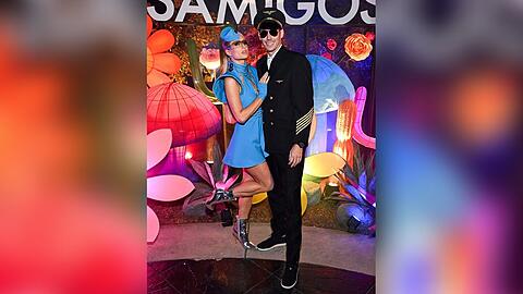 Paris Hilton und Ehemann Carter Reum auf der Casamigos Halloween Party.