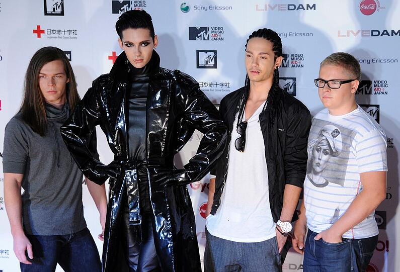Georg Listing, Bill und Tom Kaulitz und Gustav Schäfer (v.l.): "Tokio Hotel" ist die aktuellste Boyband, die national sowie international Teenie-Herzen erobert hat. Nach einer vorläufigen Trennung 2010 gaben die beiden Kaulitz-Brüder bekannt, dass 2013 ein viertes Studioalbum der Band erscheinen soll.