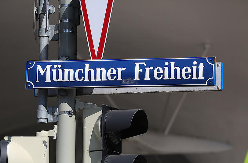 Früher stand auf den Schildern &bdquo;Münchener Freiheit&ldquo;.