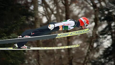 Markus Eisenbichler sprang in Oberstdorf auf Rang drei.