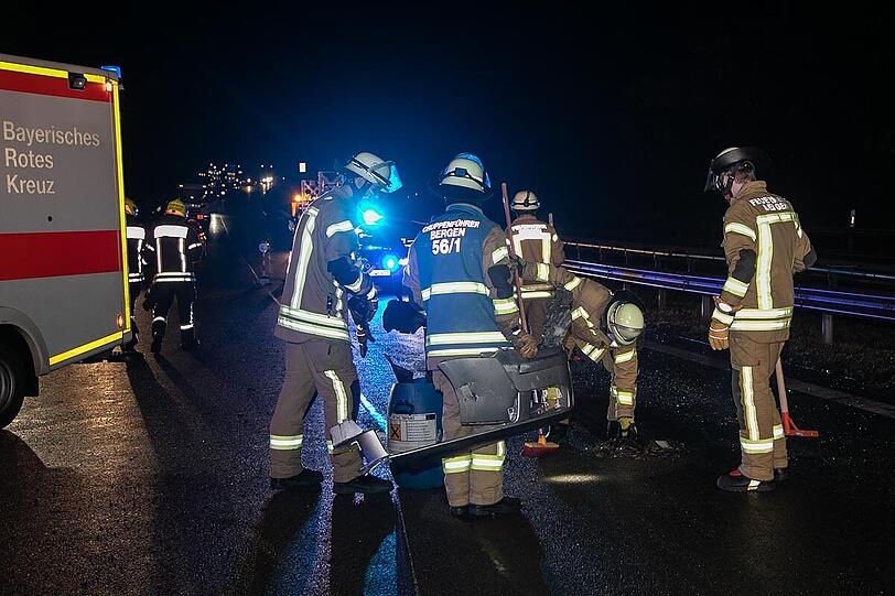 Die acht Unfallopfer wurden in umliegende Krankenhäuser transportiert.