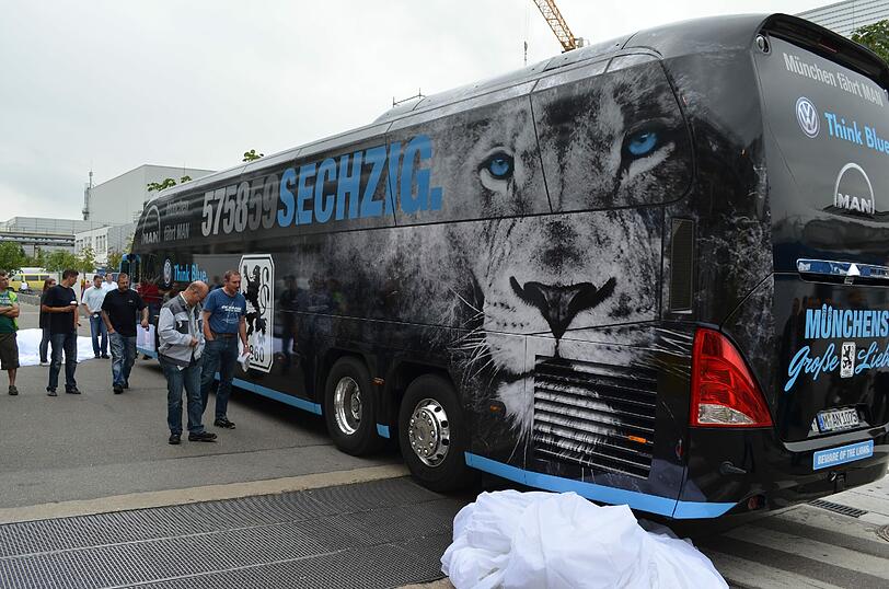Das ist der neue Teambus für die Löwen. Er trägt ab sofort den Namen "Route 1860".