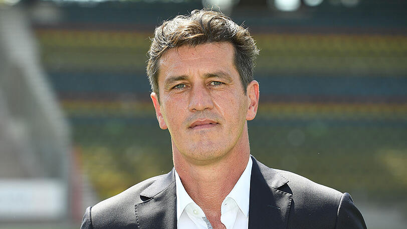 Jens Todt ist bange vor der Zukunft des Profi-Fußballs.