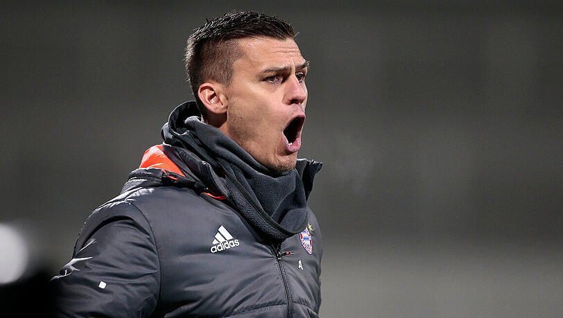 Bayern-Trainer Thomas Wörle: "Potsdam hat ein gutes und druckvolles Offensivspiel und ist eines der Topteams der Liga. Sie sind diese Saison bisher ungeschlagen - das sagt einiges." Bayern-Trainer Thomas Wörle: "Potsdam hat ein gutes und druckvolles Offensivspiel und ist eines der Topteams der Liga. Sie sind diese Saison bisher ungeschlagen - das sagt einiges."