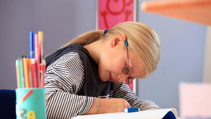 Keine Angst vor dem weißen Papier: Im Literaturhaus München und in der Kinder- und Jugendkulturwerkstatt Pasinger Fabrik können sich Kinder bei einer Schreibwerkstatt inspirieren lassen. Keine Angst vor dem weißen Papier: Im Literaturhaus München und in der Kinder- und Jugendkulturwerkstatt Pasinger Fabrik können sich Kinder bei einer Schreibwerkstatt inspirieren lassen.