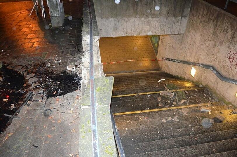 Der Fahrer des Audi A4 zog im Rausch eine Schneise der Verwüstung durch die Maxvorstadt.