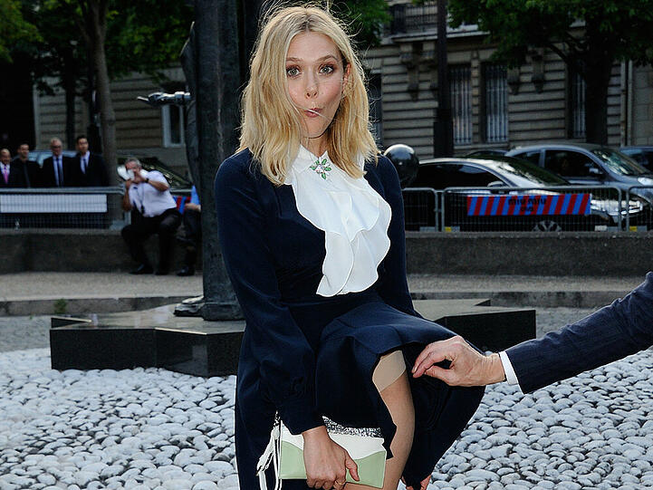 Elizabeth Olsen sorgte bei der Fashion Week in Paris für einen "Marilyn-Moment"