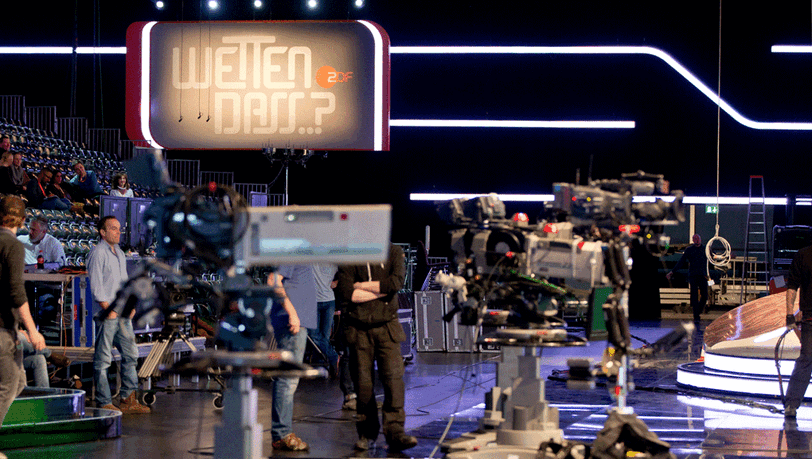Ein letztes Mal noch gehen die Lichter an für "Wetten, dass...", dann ist Schluss nach 34 Jahren. In Nürnberg findet am Samstag die letzte Ausgabe der ZDF-Kultshow statt. Ein letztes Mal noch gehen die Lichter an für "Wetten, dass...", dann ist Schluss nach 34 Jahren. In Nürnberg findet am Samstag die letzte Ausgabe der ZDF-Kultshow statt.
