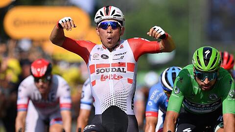 Caleb Ewan feiert seinen zweiten Etappensieg bei der 106. Tour de France.