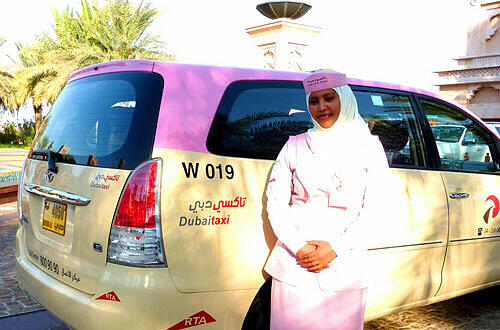 Familien und Touristen nutzen gerne das Ladies Taxi. Foto: S. Boolakee