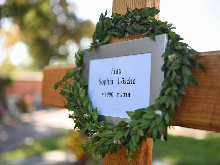 Das Grab von Sophia Lösche auf dem Katharinenfriedhof im bayerischen Amberg.
