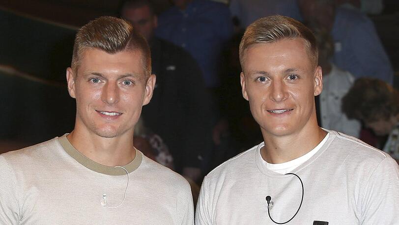 Toni (l.) und Felix Kroos.
