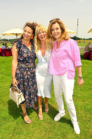 Tina Aigner, Casha Kellermann und Andrea Schoeller verfolgten am 29. Juni begeistert das Polo-Turnier.