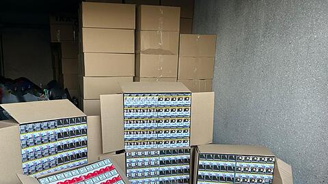 Der Zugriff erfolgte bereits in der vergangenen Woche als eine Observationseinheit des Zollfahndungsamts Essen die Auslieferung und Übergabe der Ware beobachtete.