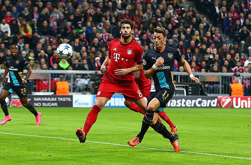 Javi Martinez - Note 2: An der Seite von Boateng in der Innenverteidigung im Einsatz. Kommt dort immer besser zurecht. Seine lange Verletzungspause ist ihm kaum noch anzumerken. Kompromisslos, zweikampf- und kopfballstark. Beim Gegentreffer zu weit weg.