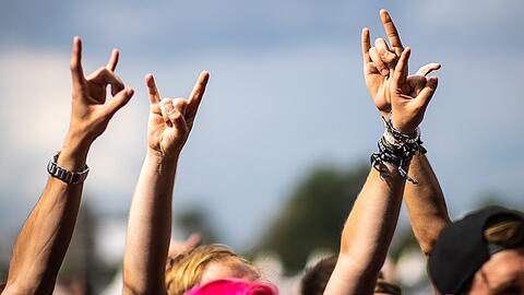 Ob auf Wacken zu Metal rocken oder beim Splash! Festival Hip-Hop-Klängen lauschen: Deutschland hat einige Sparten-Festivals zu bieten.