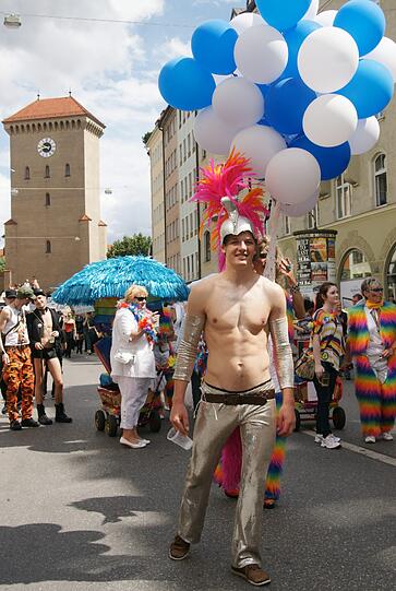 Sehen Sie hier die besten Bilder vom CSD in München.