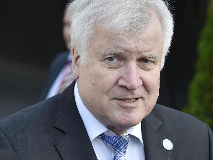 Bundesinnenminister Horst Seehofer trifft in Helsinki ein.