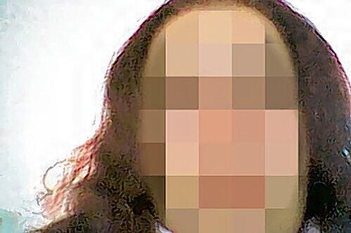 Mutter Angela R. muss sich vor Gericht verantworten.