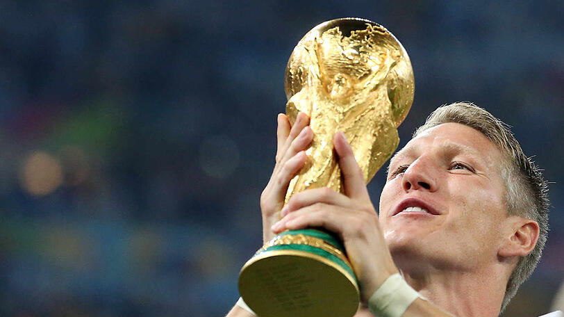 Ein Jahr nach der Champions League gewann Schweinsteiger auch den Weltmeister-Titel.
