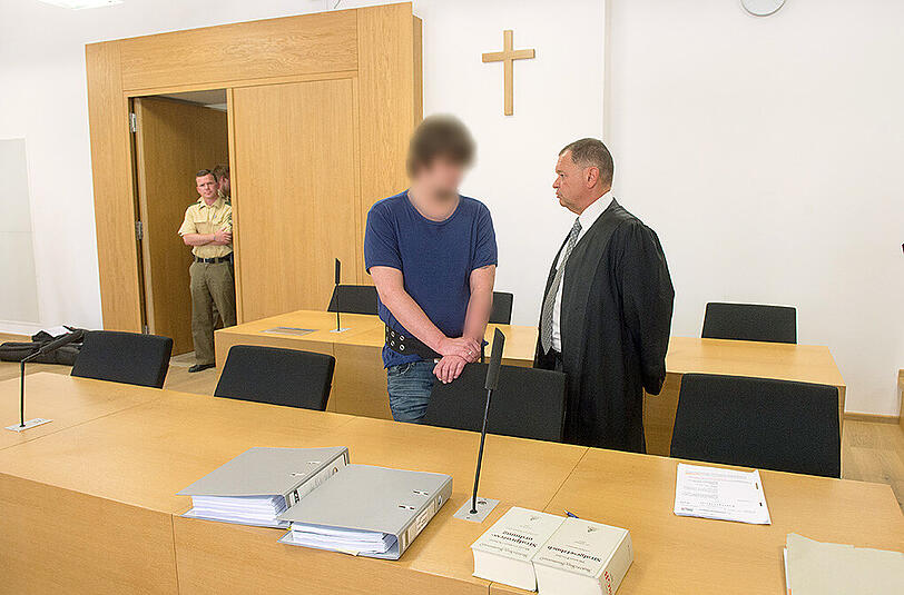 Der Angeklagte wird beschuldigt, Minderjährige zum Sex gezwungen zu haben. Jetzt ist das Urteil gefallen.