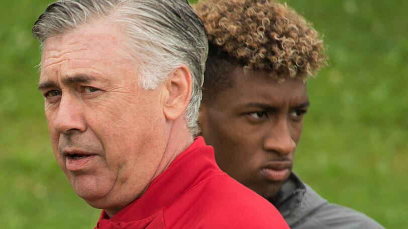 Carlo Ancelotti und sein Schützling Kingsley Coman (hinten).
