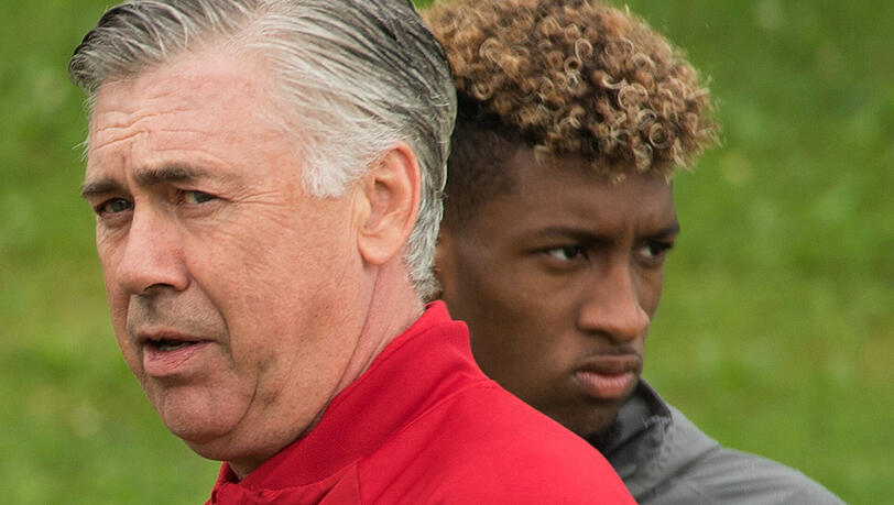 Carlo Ancelotti und sein Schützling Kingsley Coman (hinten). Carlo Ancelotti und sein Schützling Kingsley Coman (hinten).