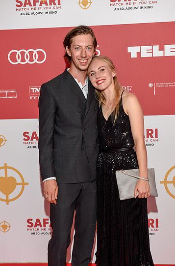Elisa Schlott und Max Mauff