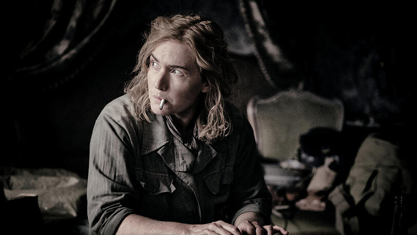 Kate Winslet als Lee Miller in einer Szene des Films "Die Fotografin". Kate Winslet als Lee Miller in einer Szene des Films "Die Fotografin".