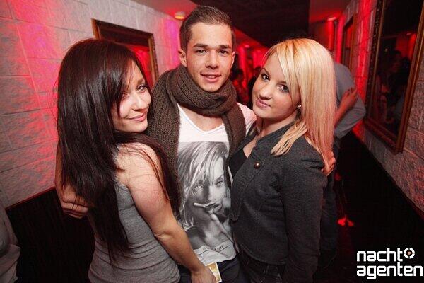 "Garden and restaurant" im Crown's Club am  Samstag, den 15. Dezember. Noch mehr Fotos gibt es hier www.nachtagenten.de.