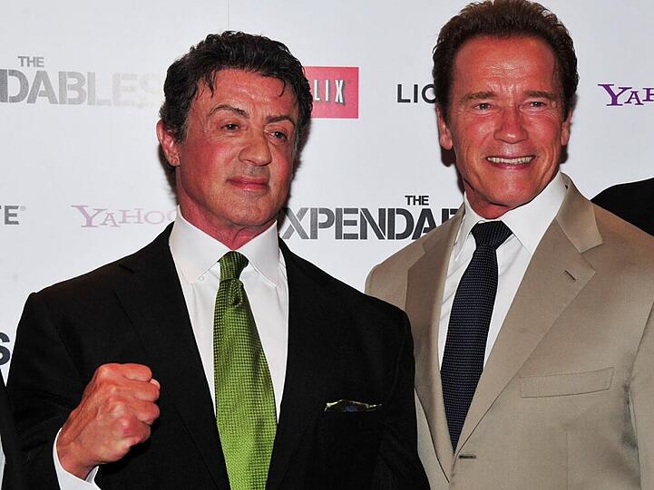 Stets mit geballter Faust: Sylvester Stallone, hier mit Arnold Schwarzenegger