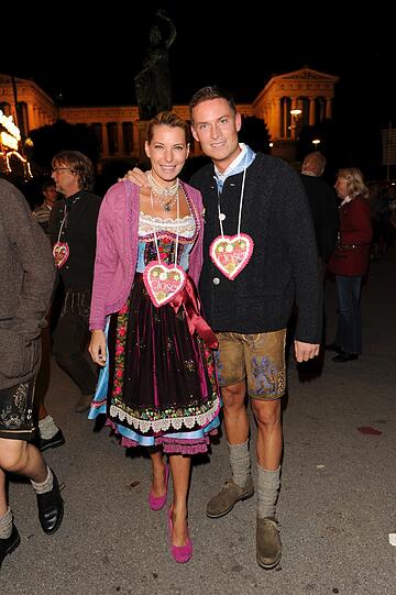 Giulia Siegel mit ihrem neuen Freund Frank Büchtmann