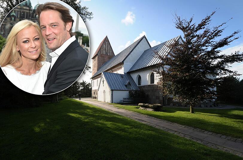 Jenny Elvers hat sich mit ihrem Verlobten die St.Severin-Kirche in Keitum auf Sylt angesehen.