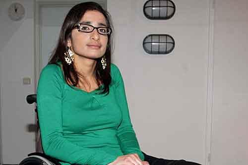 Zarina Z. ist eine lebenfrohe, junge Frau mit vielen Zukunftsplänen. Doch nach einem Ärztefehler wird sie ihr Leben lang querschnittsgelähmt sein. Die Entschädigung verlief zögerlich, doch jetzt hat die 20-Jährige endlich ihr Recht bekommen.