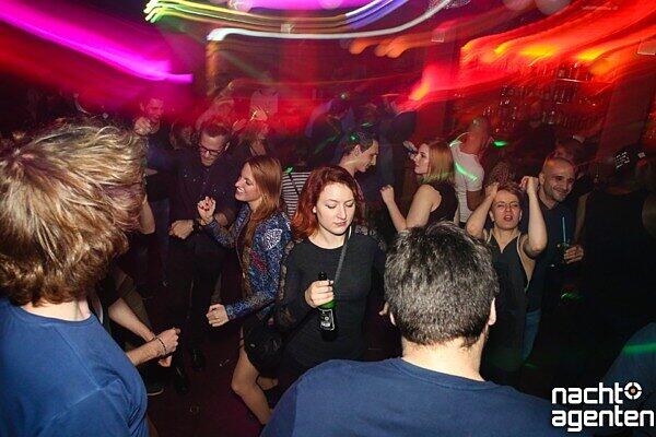 Die allerletzte Weihnachtskerze wurde dann am Samstag auf der "Halli Galli Drecksound"-Party im Muffatwerk ausgeblasen.