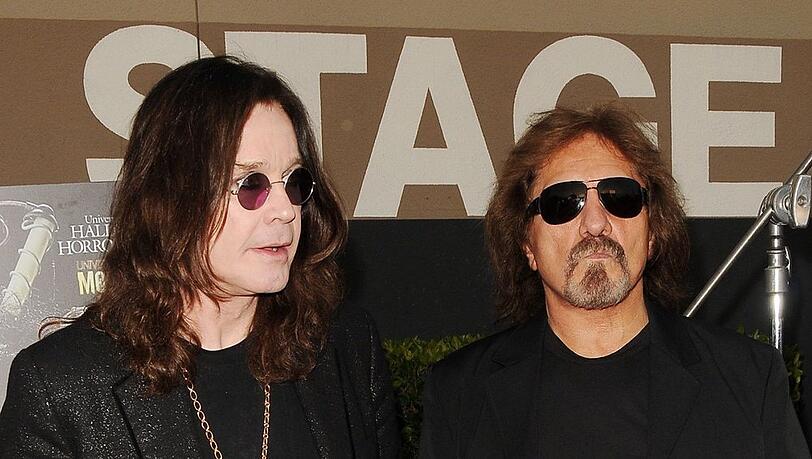 Geezer Butler würdigt in einem Essay die tiefe Verbundenheit mit Ozzy Osbourne (l.).
