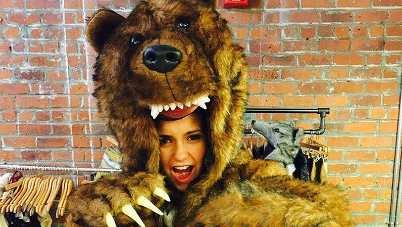 Bärenstark: Nina Dobrev