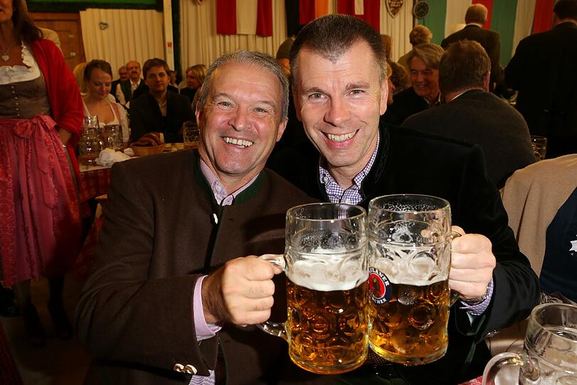Armbrustschützenzelt: Michael Rahe und Peter Mey
