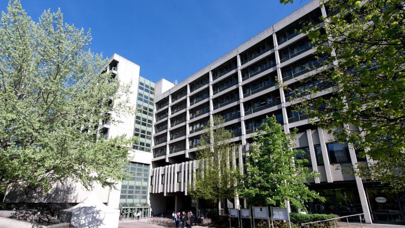 Das Gerichtsgebäude für das Amtsgericht, das Landgericht I und II, das Oberlandesgericht und die Staatsanwaltschaft in der Nymphenburger Straße in München. Das Gerichtsgebäude für das Amtsgericht, das Landgericht I und II, das Oberlandesgericht und die Staatsanwaltschaft in der Nymphenburger Straße in München.
