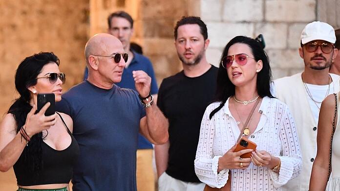 Jeff Bezos, seine Verlobte Lauren Sánchez sowie Katy Perry und ihr Partner Orlando Bloom verbringen gemeinsam Zeit in Kroatien.